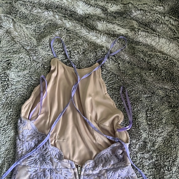 Cute violet lace dress - Picture 5 of 6